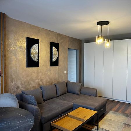 Lovely 2 Rooms Apartment In The Center Of The City Bucureşti Exterior foto