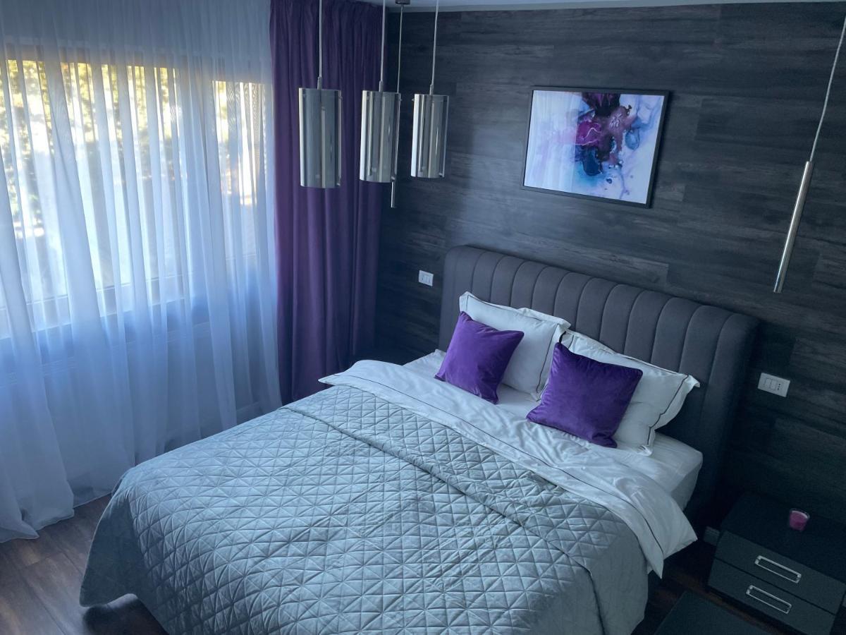 Lovely 2 Rooms Apartment In The Center Of The City Bucureşti Exterior foto