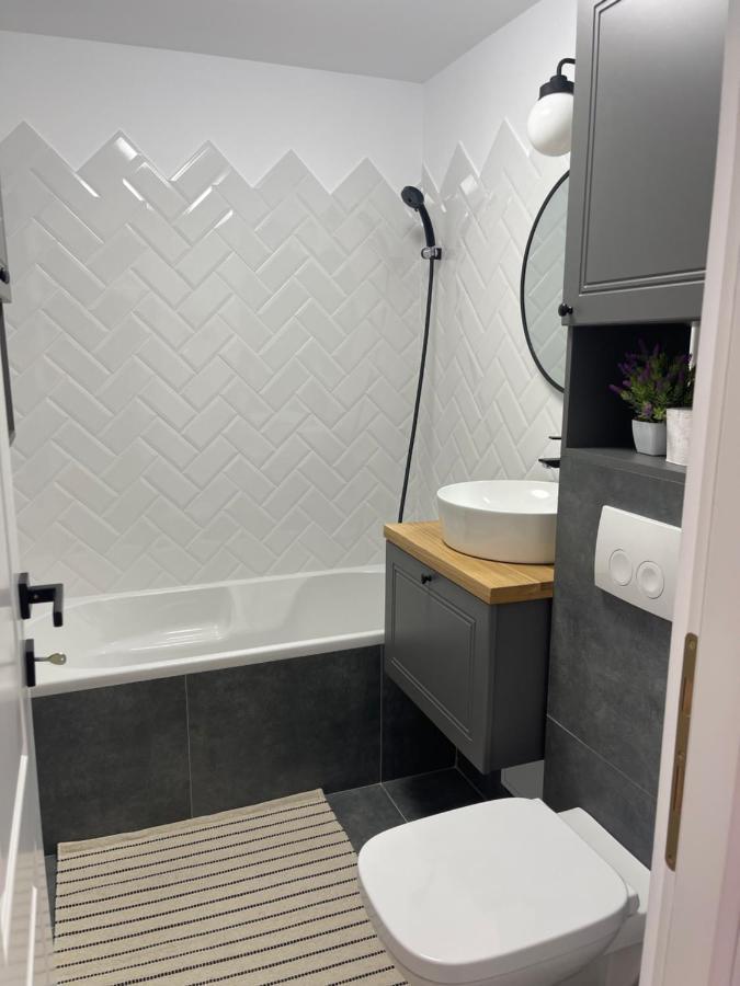 Lovely 2 Rooms Apartment In The Center Of The City Bucureşti Exterior foto