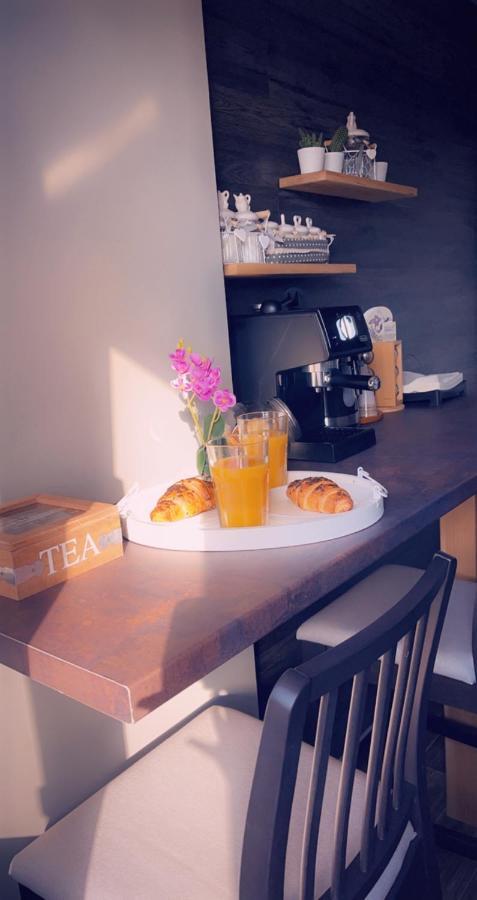 Lovely 2 Rooms Apartment In The Center Of The City Bucureşti Exterior foto