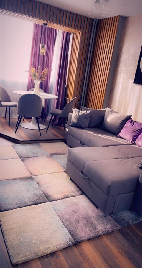 Lovely 2 Rooms Apartment In The Center Of The City Bucureşti Exterior foto