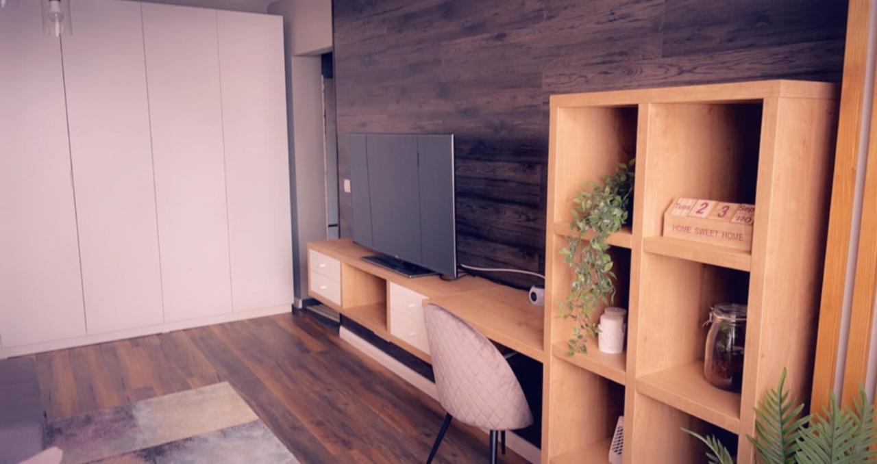 Lovely 2 Rooms Apartment In The Center Of The City Bucureşti Exterior foto