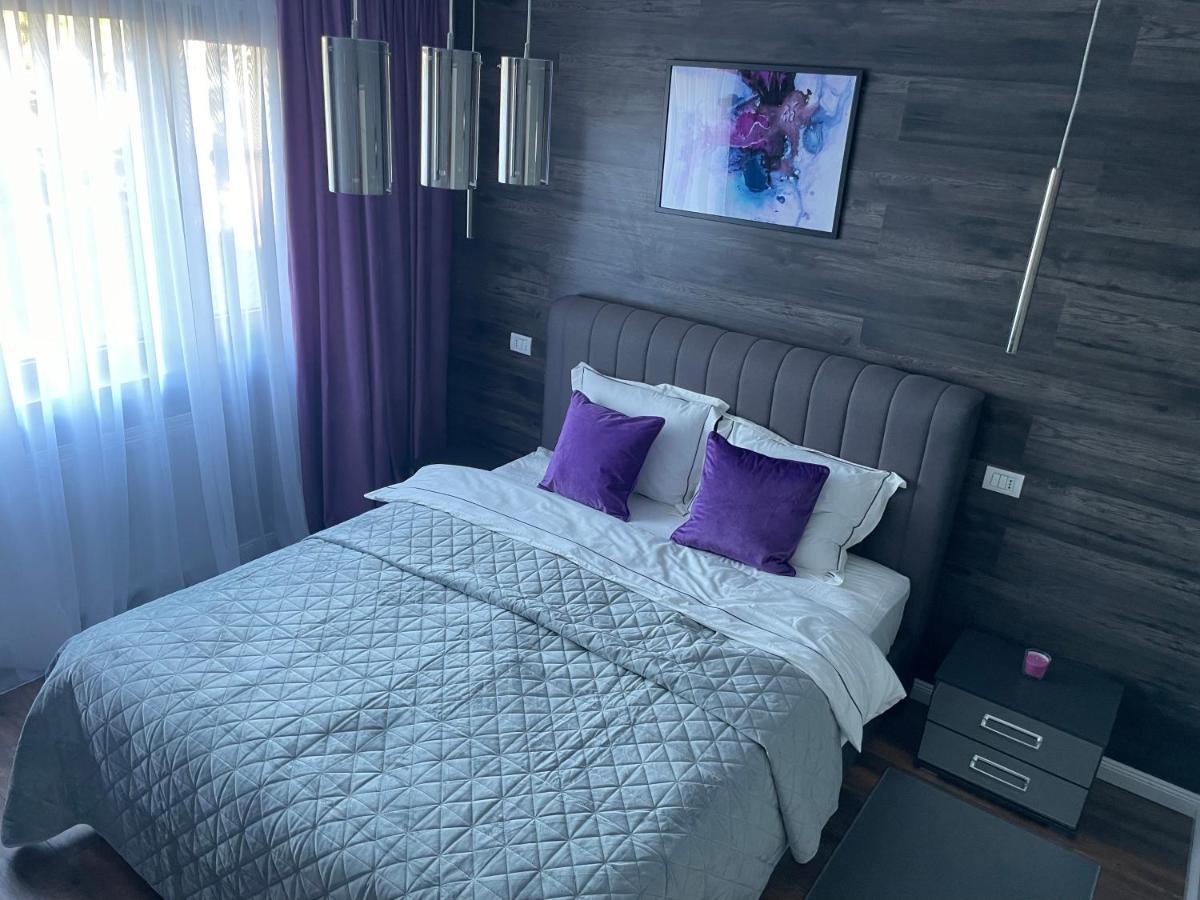 Lovely 2 Rooms Apartment In The Center Of The City Bucureşti Exterior foto