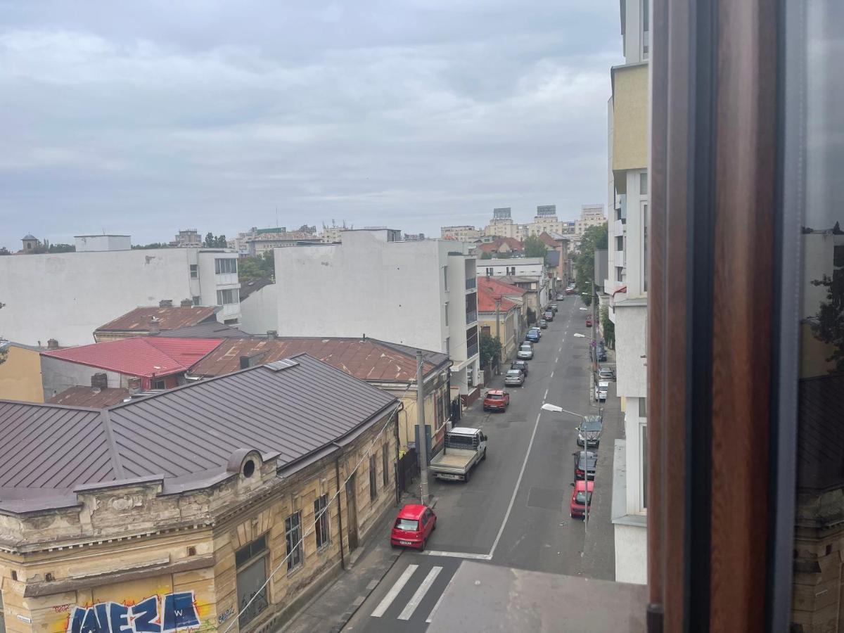 Lovely 2 Rooms Apartment In The Center Of The City Bucureşti Exterior foto